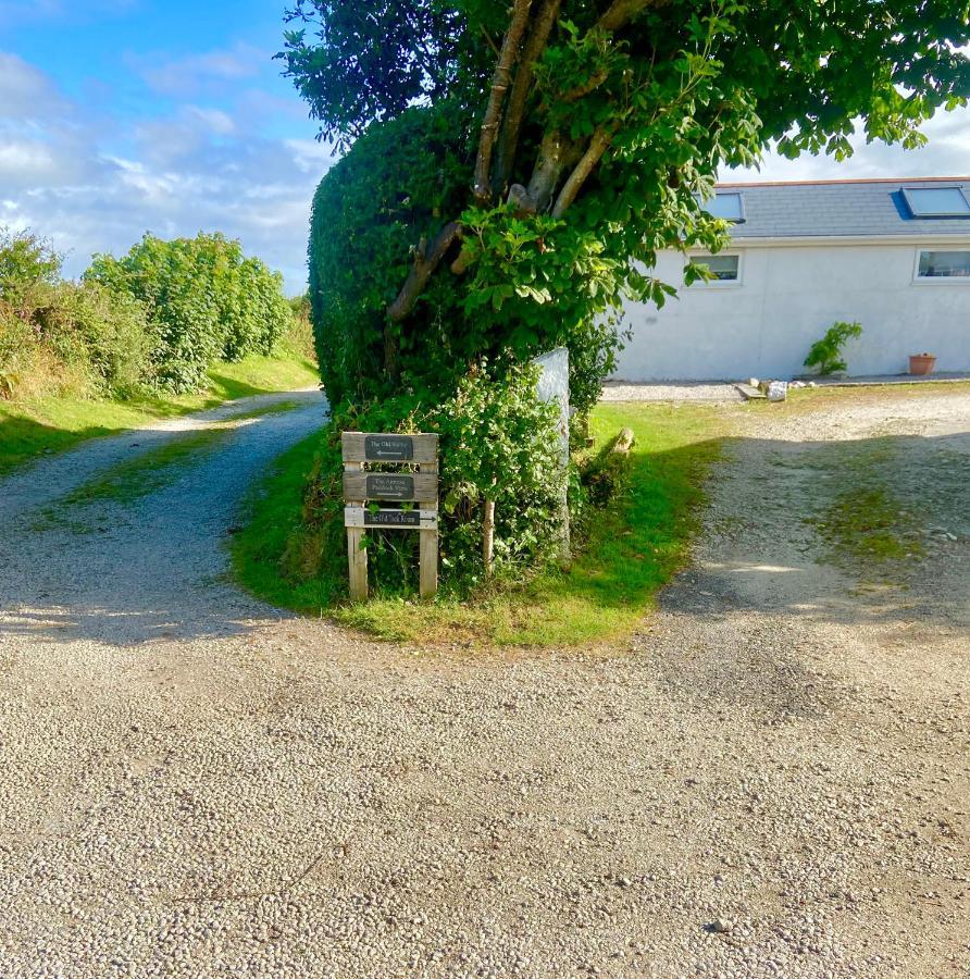 Stunning Annexe 1 Luxury Bedroom, Eating Area & Bathroom Only! Truro Exterior foto